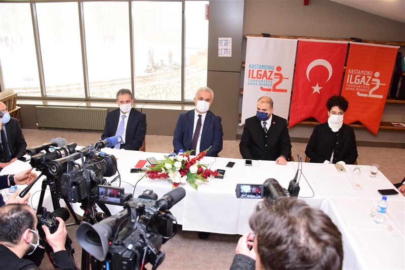 vali cakir basin mensuplariyla bir araya geldi